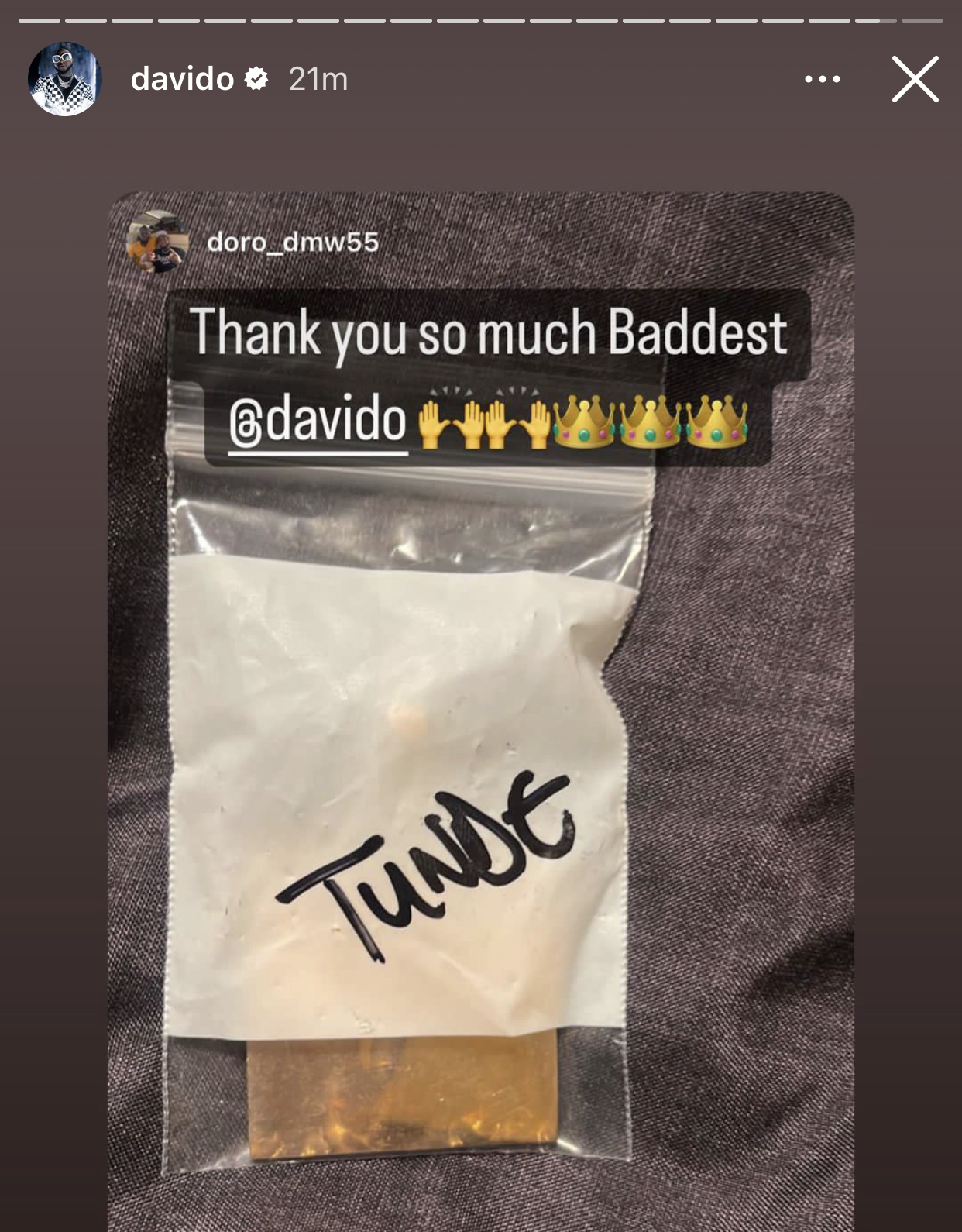 Davido splashes millions of dollars on customized diamonds for whole crew [photos]