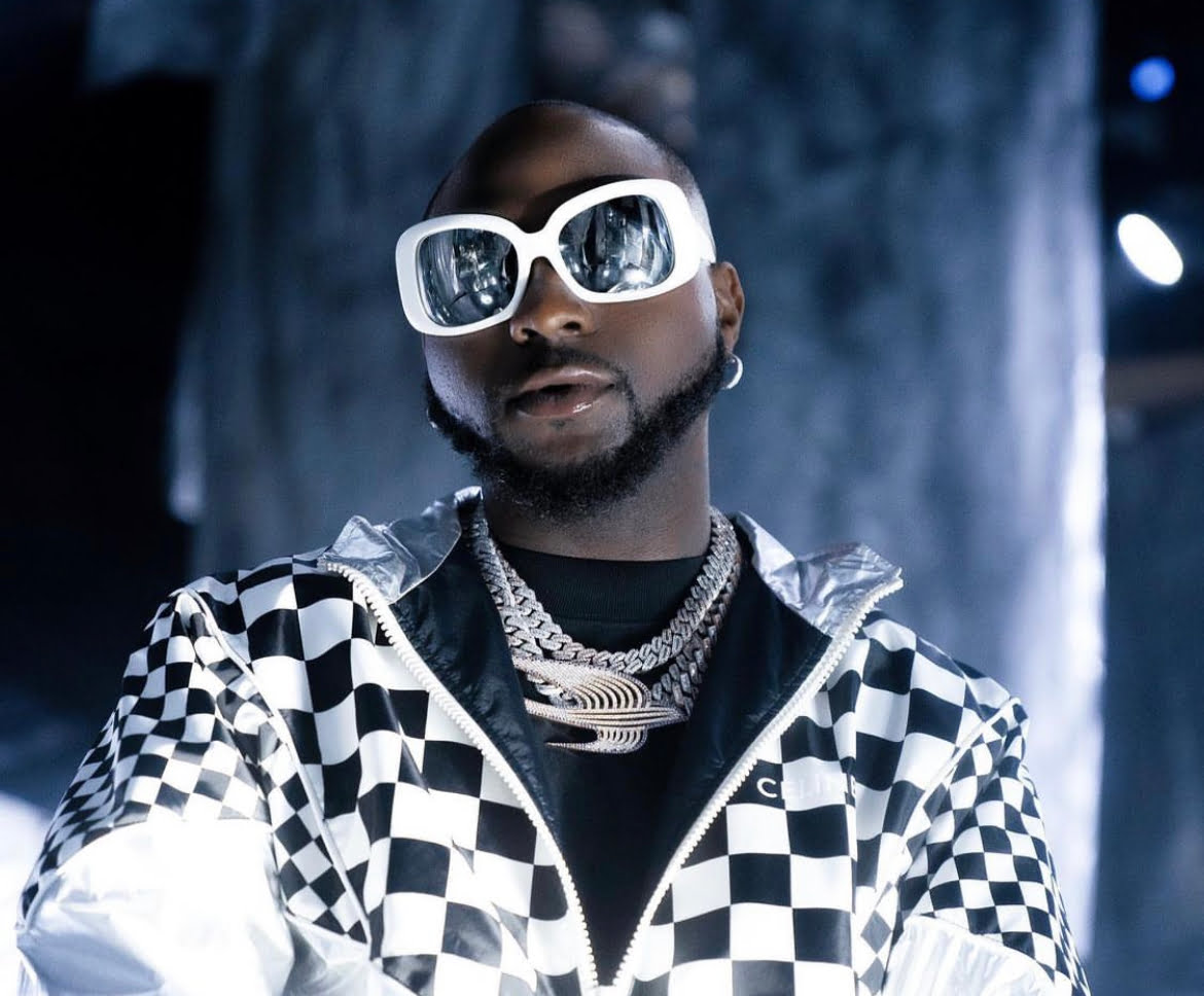 If my father is allowed, he’ll fix all roads in Osun state – Musician Davido boasts