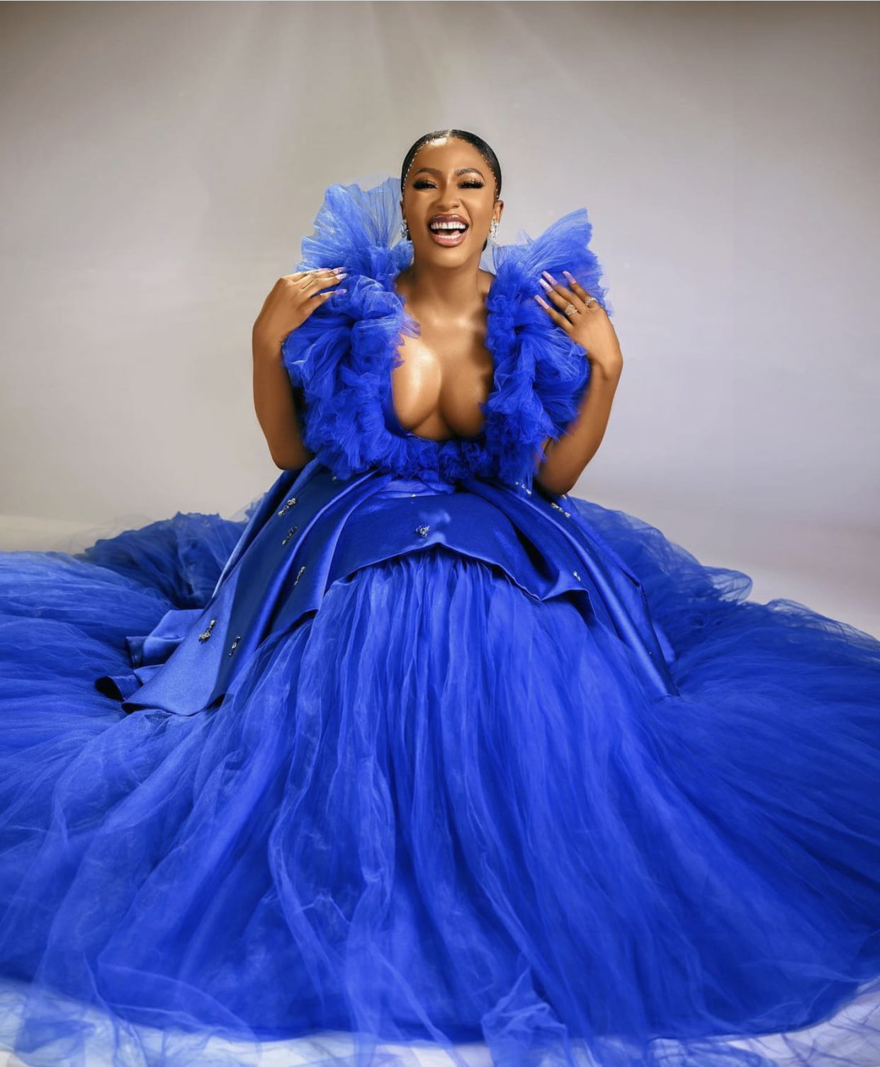 Tension as Mercy Eke receives hundreds of shoes, bags, jewelry worth millions on her birthday [video]