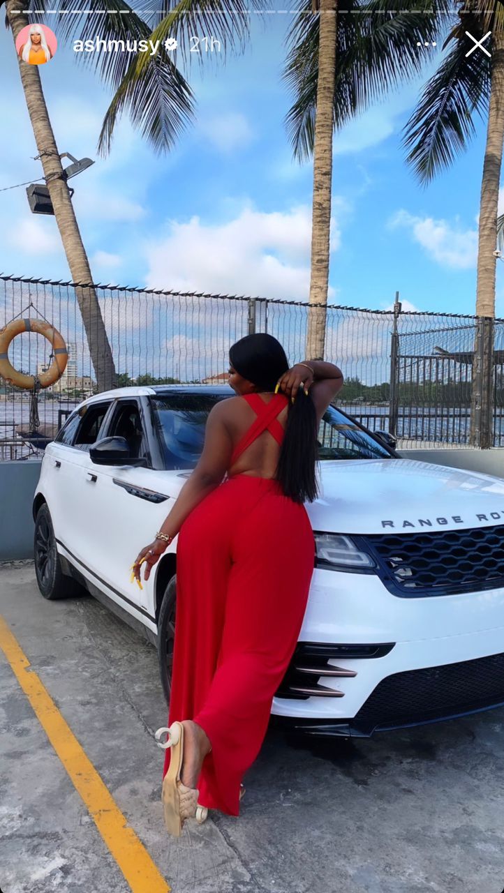 Anyone who attributes my wealth to a man will never succeed - Influencer Ashmusy speaks after buying N50m Range Rover velar [photos]
