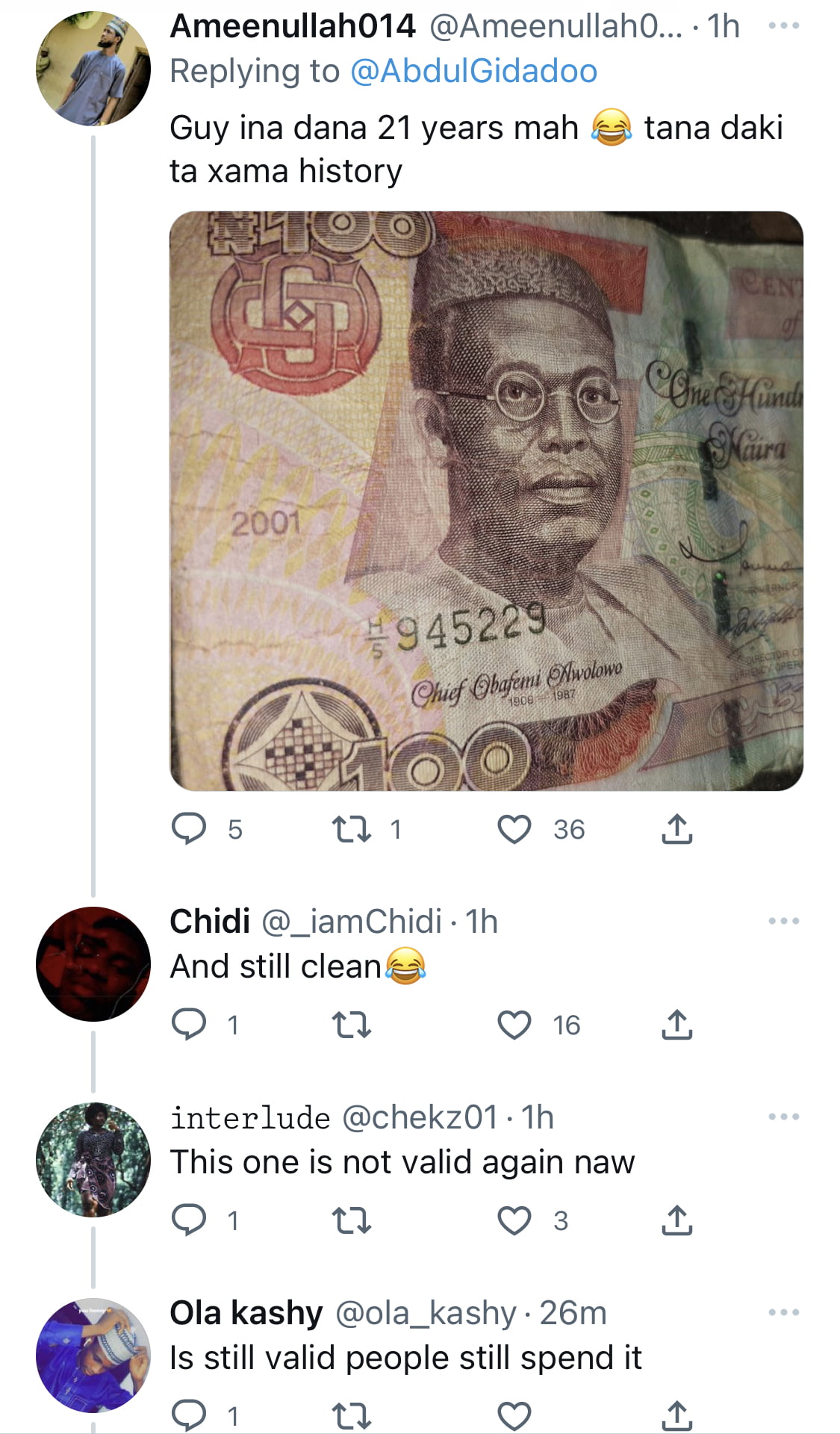 Nigerians react as over 15 year old Naira notes begin to resurface following CBN announcement [photos]