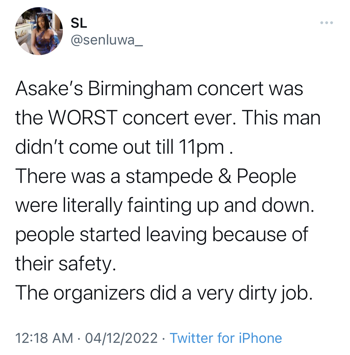 Fans drag Asake over short performance after showing up late to UK show [video]