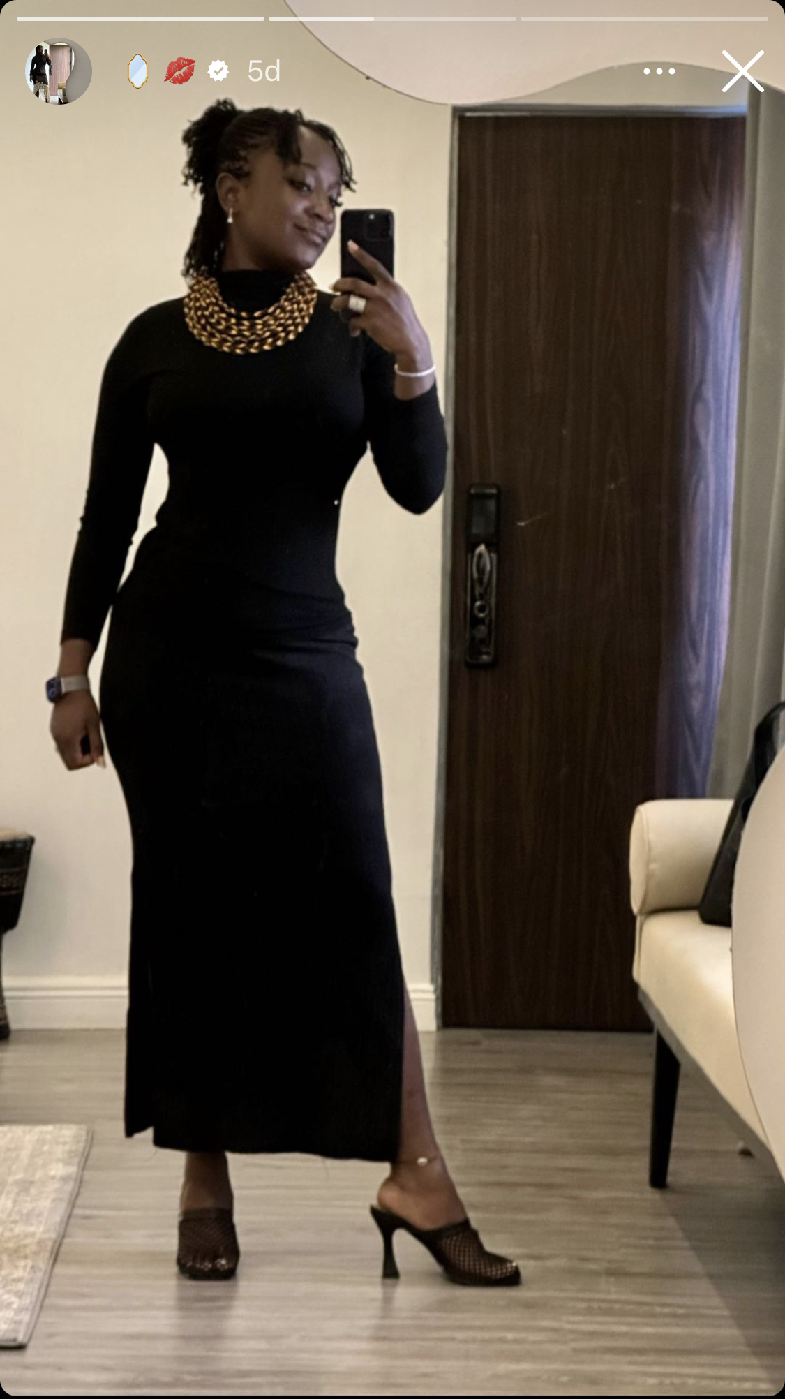 Is this proper - Worshippers debate over Deborah Enenche wearing leg chain [photos]