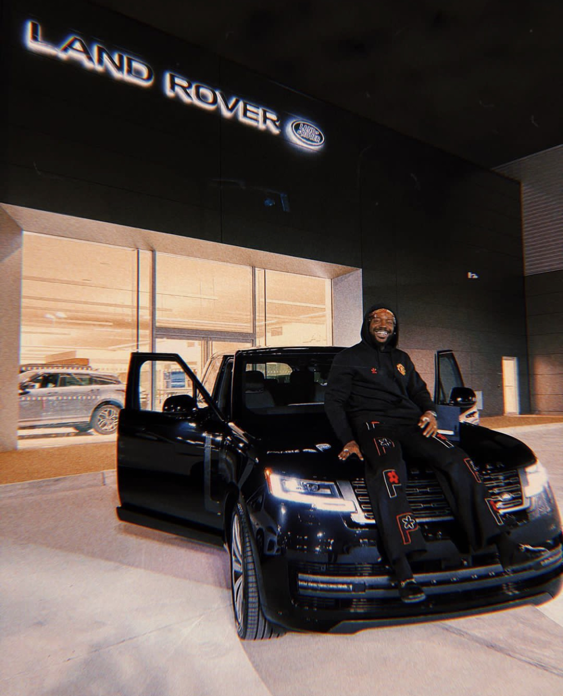 After 8 years, Musician Adekunle Gold Acquires Brand New Land Rover [photo]