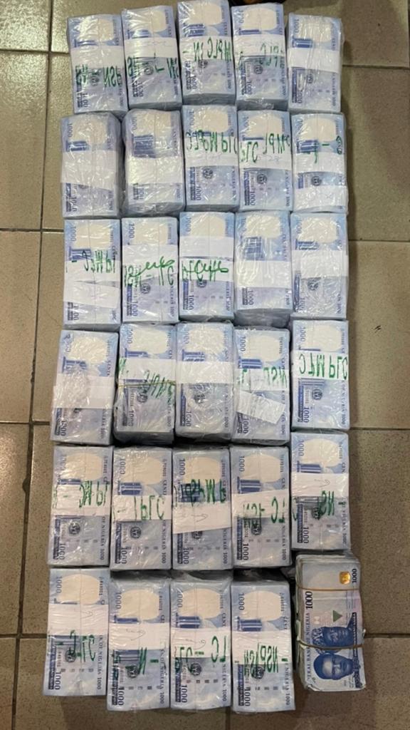 EFCC Arrests Suspect with N32.4M New Naira Notes Allegedly for Vote Buying [video]