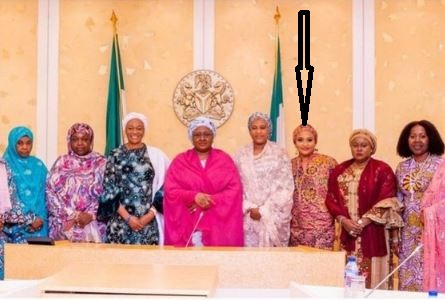 Yahaya Bello’s wife Rashida spotted hanging out with First Lady Aisha despite being declared wanted by EFCC