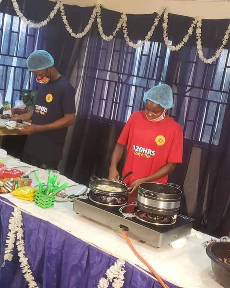 Panic as Ekiti Chef Dammy Attempts to break Hilda Baci’s 100 hour cooking record [photos/videos]