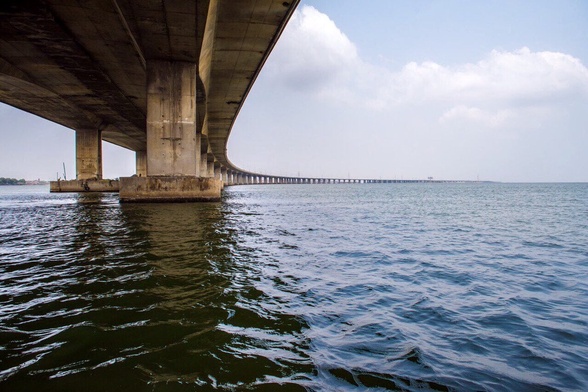 Many feared dead as commercial bus plunges into Lagos lagoon