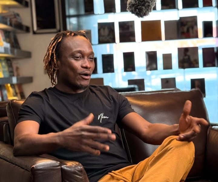 “Stop jumping on every hit song” – Brymo calls out Burna Boy, Davido, others over remixes