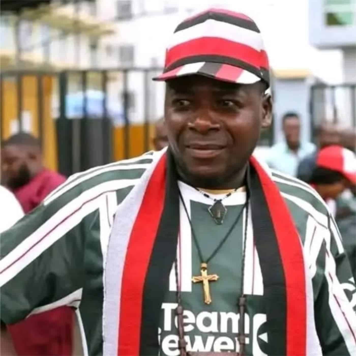 Nigerian singer dies after eating poisoned food