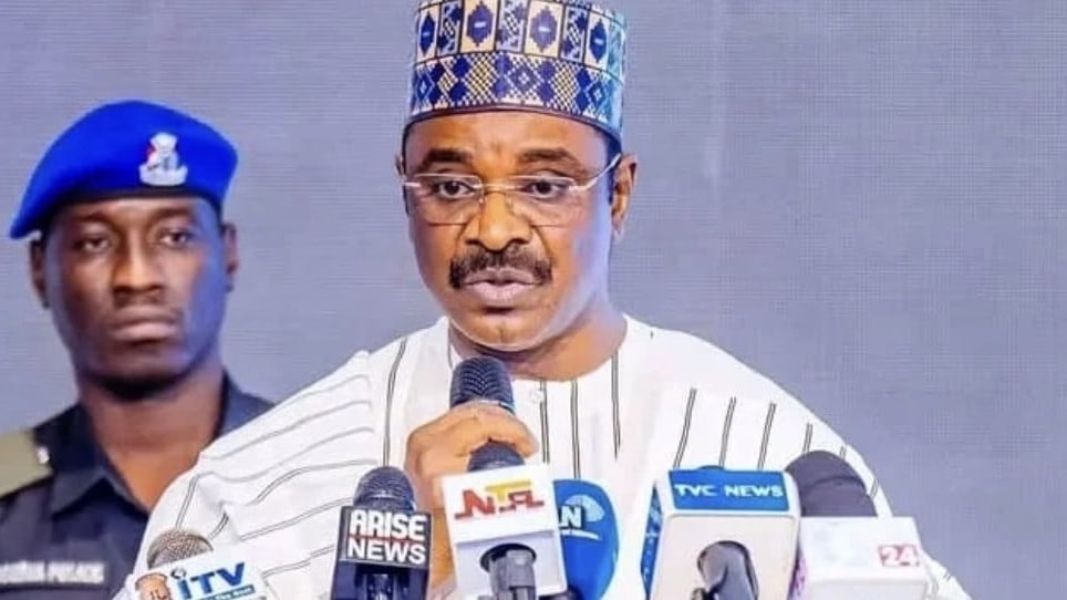 Transportation minister resigns