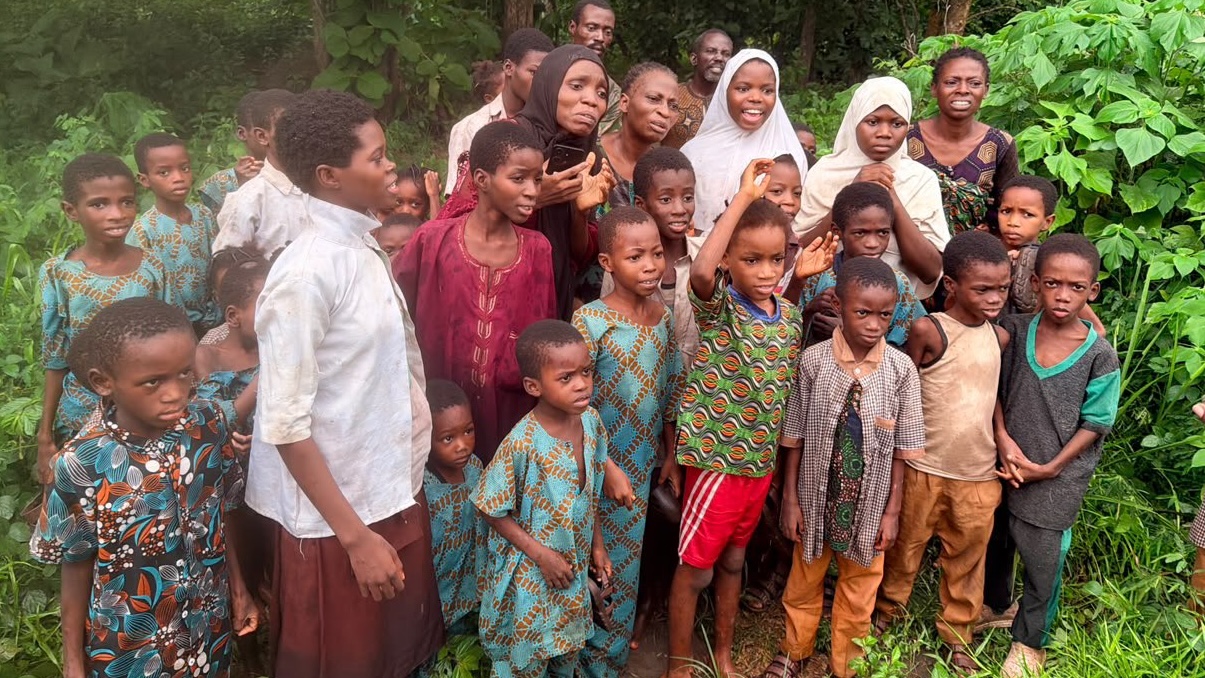 Kidnapped Oyo teachers, pupils regain freedom after nearly 2 months in captivity